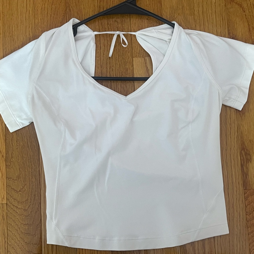 Lululemon top